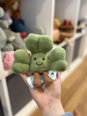 Amuseables Siofra Shamrock 🇮🇪 Jellycat | Jelly Journal