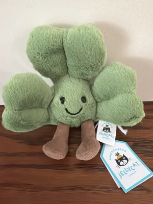 Amuseables Siofra Shamrock 🇮🇪 Jellycat | Jelly Journal