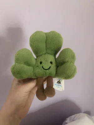 Amuseables Siofra Shamrock 🇮🇪 Jellycat | Jelly Journal