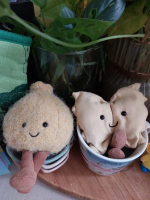 Amuseables Onnie Pickled Onion Jellycat | Jelly Journal