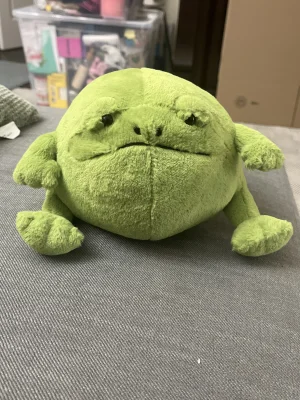 A photo of Ricky Rain Frog Jellycat taken by Tama_bat_07