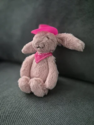 Bashful Blush Bunny Bag Charm Jellycat | Jelly Journal