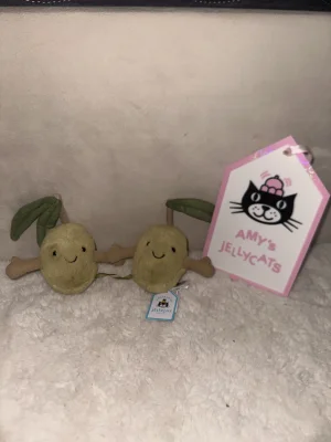 A photo of Amuseables Pair of Olives Jellycat taken by amysjellys