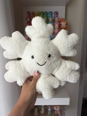 Amuseables Snowflake - Large Jellycat photo uploaded by alyssarie