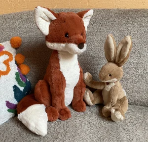 A photo of Quinn Fox Jellycat taken by Abyss'Dragons