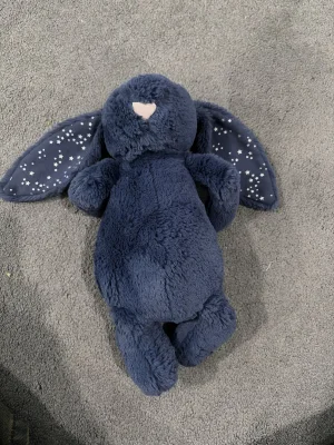 Bashful Stardust Bunny - Medium Jellycat photo uploaded by Hollyyyyyyy