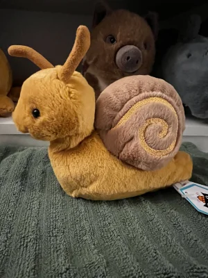 Sandy Snail Jellycat photo
