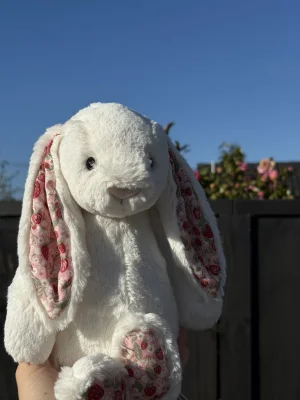 Blossom Cream Bunny 'Berry' - Medium Jellycat | Jelly Journal