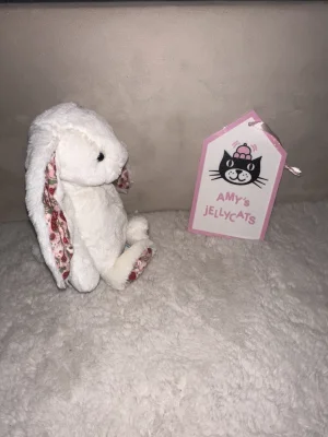 Blossom Cream Bunny 'Berry' - Medium Jellycat | Jelly Journal