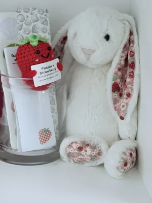 Blossom Cream Bunny 'Berry' - Medium Jellycat | Jelly Journal