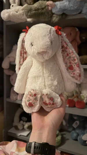 Blossom Cream Bunny 'Berry' - Medium Jellycat | Jelly Journal