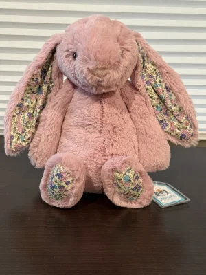  Medium Blossom Tulip Bunny うさぎ Blossom Tulip Bunny with Personalized Navy Jumper - Official Jellycat