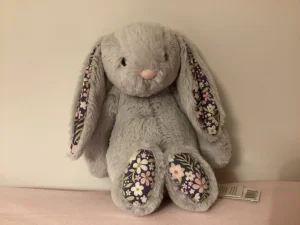 Blossom Silver Bunny 'Bloom' - Medium Jellycat photo uploaded by Isabellexcoffee
