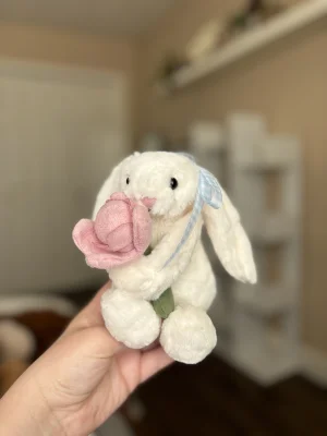 Bashful Bunny 'Peony' Jellycat photo