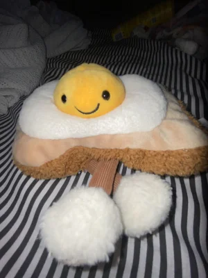 Amuseables Egglantine Egg On Toast Jellycat photo