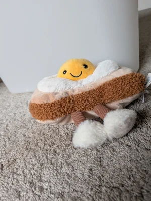 Amuseables Egglantine Egg On Toast Jellycat photo