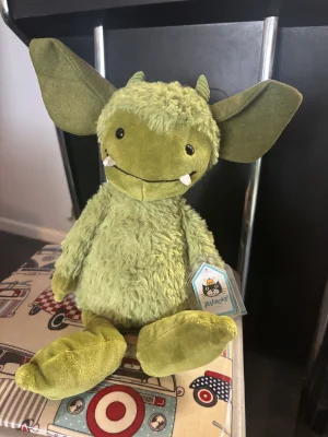 Grizzo Gremlin Jellycat | Jelly Journal