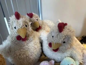 A photo of Whitney Chicken Jellycat taken by KokeChicken