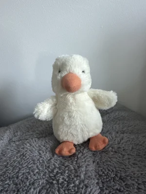 A photo of Nippit Duck Jellycat taken by holly67