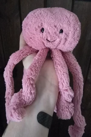 A photo of Ellie Jellyfish Jellycat taken by Gremlem22NBC