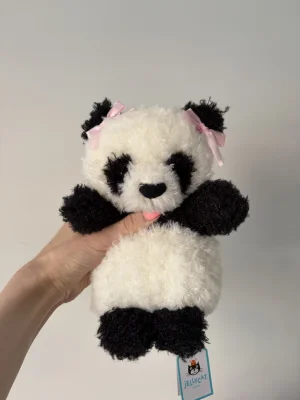 A photo of Little Panda Jellycat taken by elysjellies