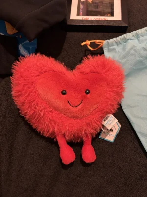 Amuseables Beatie Heart - Large Jellycat | Jelly Journal