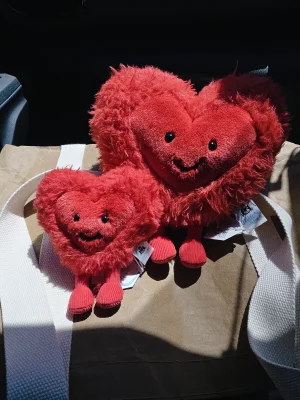 Amuseables Beatie Heart - Large Jellycat | Jelly Journal