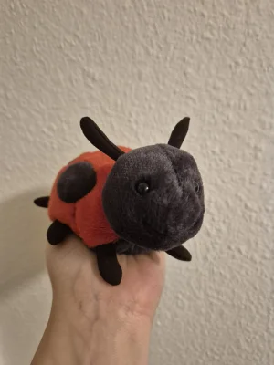 Layla Ladybird Jellycat | Jelly Journal