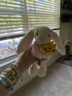 Bashful Daffodil Bunny Jellycat photo