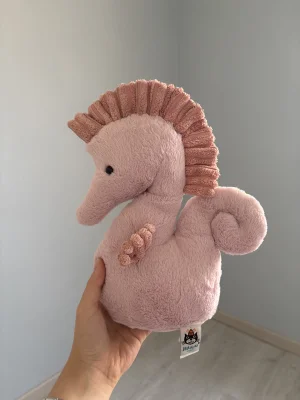 Sienna Seahorse - Medium Jellycat | Jelly Journal