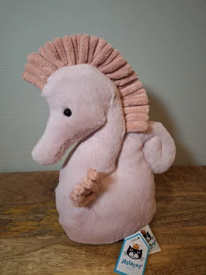 Sienna Seahorse - Medium Jellycat | Jelly Journal