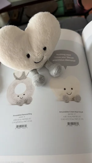 Amuseables Cream Heart - Small Jellycat photo