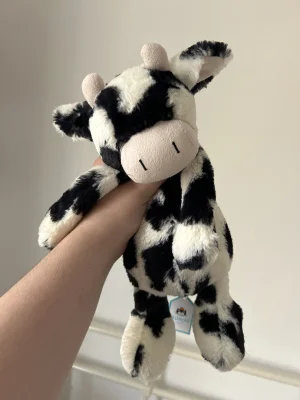Bashful Calf - Medium Jellycat photo