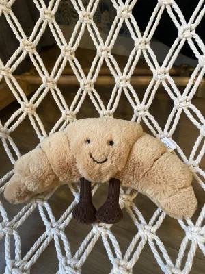 Amuseables Croissant - Small Jellycat photo