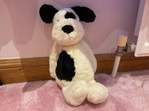 Bashful Black & Cream Puppy - Medium Jellycat | Jelly Journal