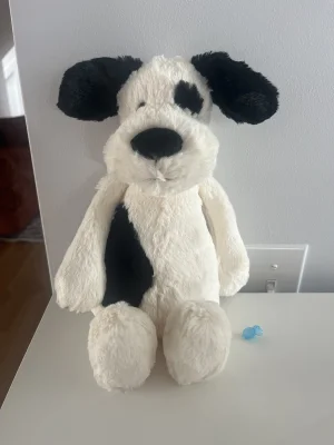 Bashful Black & Cream Puppy - Medium Jellycat | Jelly Journal