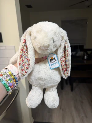 Blossom Cream Bunny - Medium Jellycat photo