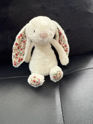 Blossom Cream Bunny - Small Jellycat | Jelly Journal
