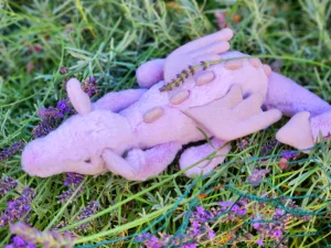 Front photo of Lavender Dragon - Small uploaded by Reenarooh