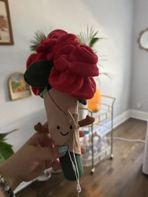 Amuseables Rose Bouquet Jellycat photo