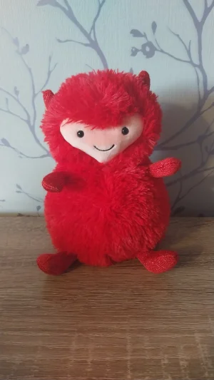 Hugg McSnugg Jellycat photo uploaded by Hope_Collectablez