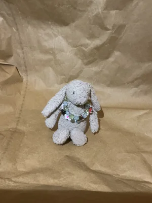 A photo of Baby Beige Bashful Bunny Jellycat taken by Mary2_2