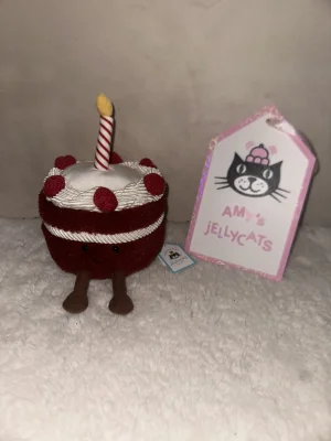 A photo of Amuseables Cheri Cake Jellycat taken by amysjellys