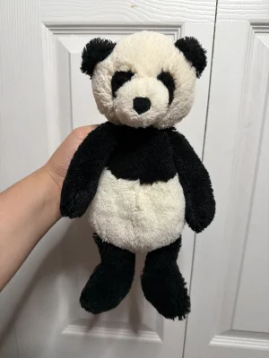 Bashful Panda - Medium Jellycat photo