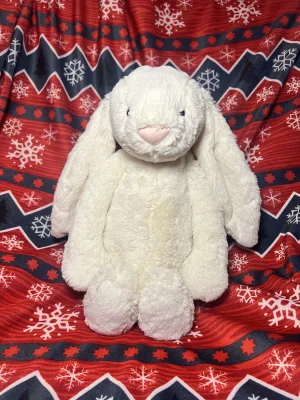 Bashful Cream Bunny - Large Jellycat | Jelly Journal