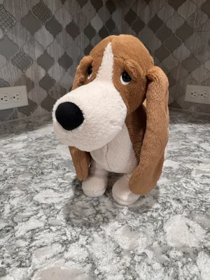 Randall Basset Hound Jellycat photo uploaded by SnowLeopard821