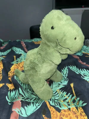 A photo of Fossilly T-Rex Jellycat taken by BeFf_03
