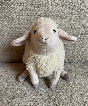 おもちゃ 希少 新品 jellycat Burly Boo Sheep ヒツジ 羊