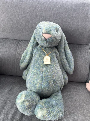 Bashful Luxe Bunny Azure - Huge Jellycat | Jelly Journal