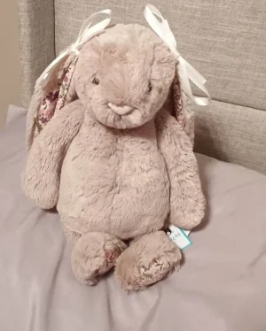 A photo of Blossom Beige Bunny 'Petal' - Small Jellycat taken by Lovely_Lainey